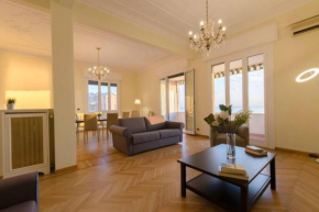 JOIVY Splendid Apartment for 8 with Beautiful SeaView Genova